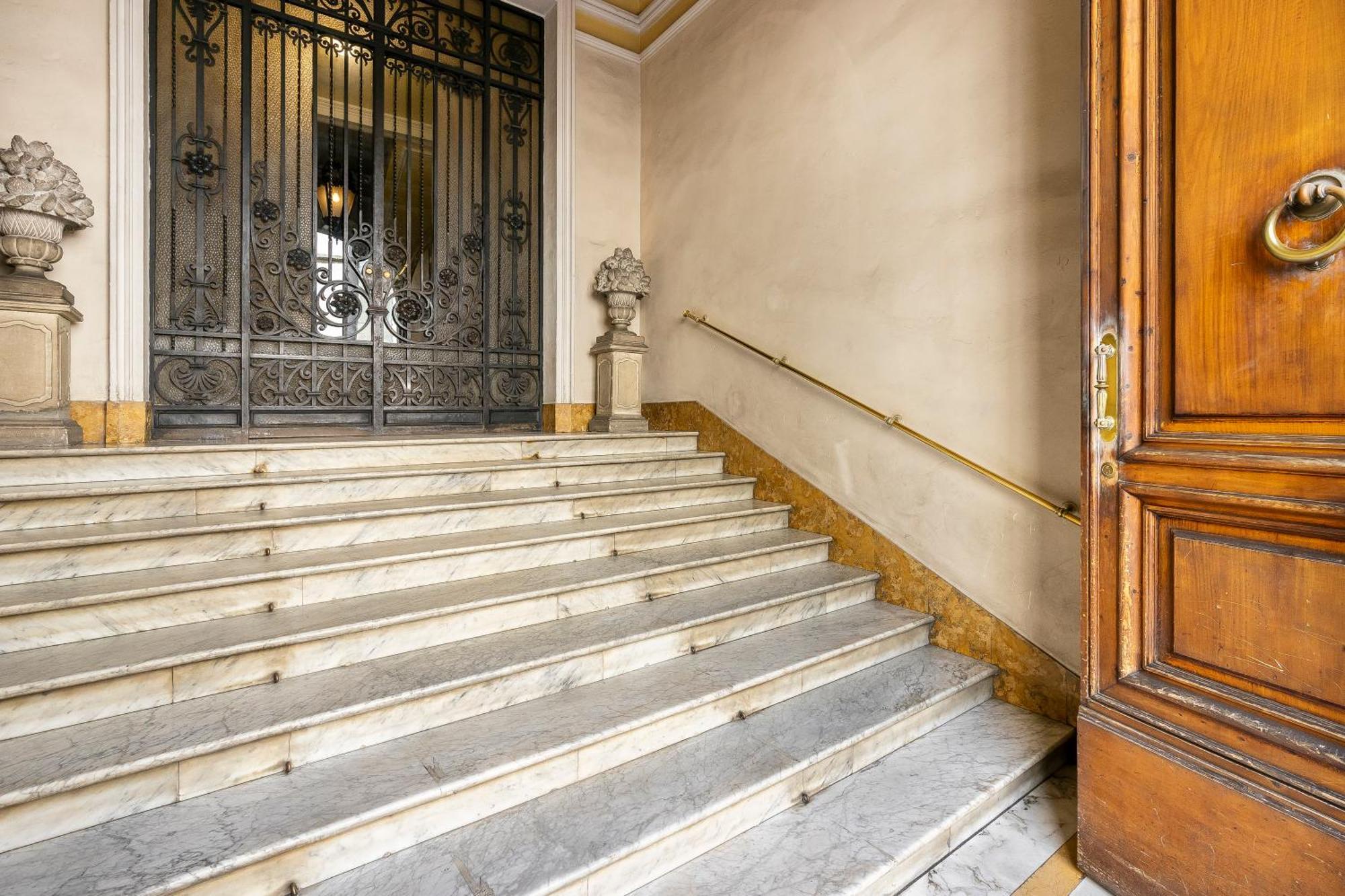 San Marco White Appartamento Luxury Con Garage Su Richiesta フィレンツェ エクステリア 写真