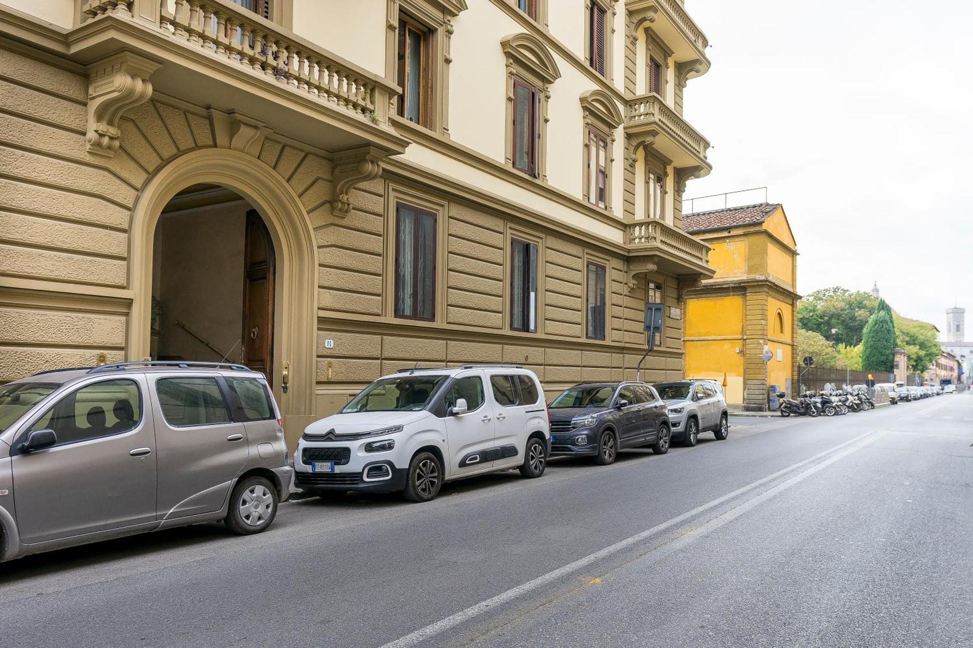 San Marco White Appartamento Luxury Con Garage Su Richiesta フィレンツェ エクステリア 写真