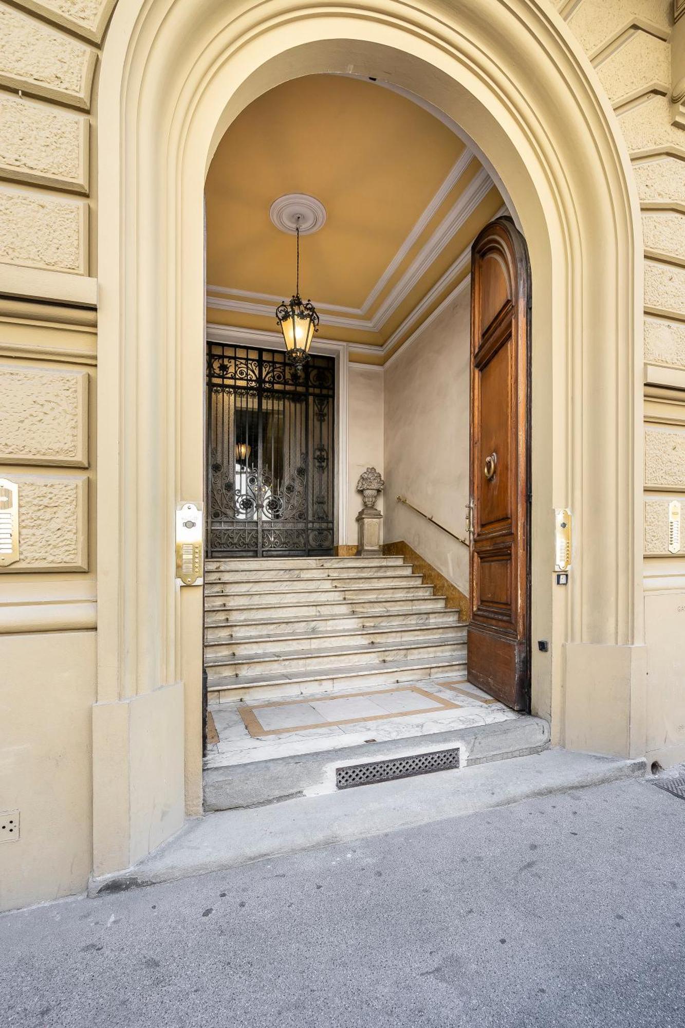 San Marco White Appartamento Luxury Con Garage Su Richiesta フィレンツェ エクステリア 写真